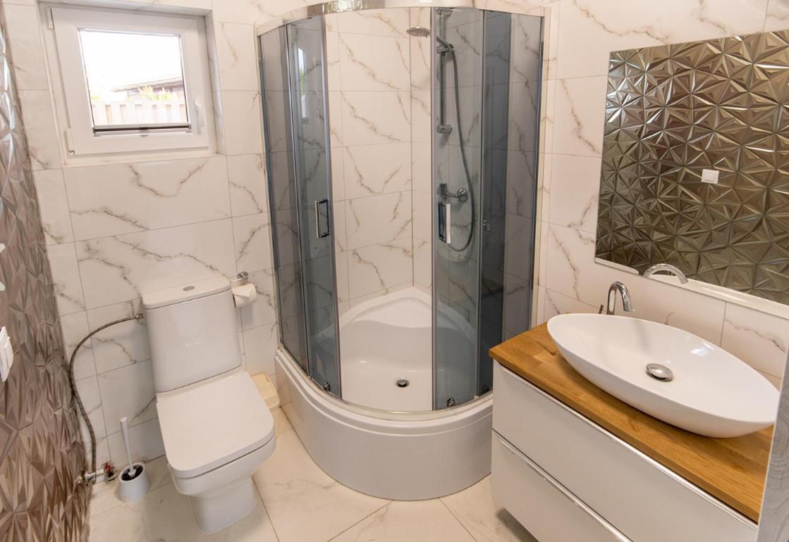 Domki Letniskowe Maks Bobolin Ngoại thất bức ảnh
